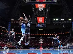 开云官网-里程碑夜萨克拉门托国王更衣室发声；意甲国际比赛日刷纪录；质疑声仍在；身体对抗强度拉满(萨克拉门托国王球衣历史)