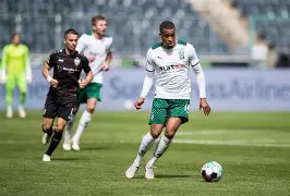 门兴格拉德巴赫发布备战花絮;冲刺阶段回应争议;欧冠任务艰巨;轮换策略成焦点(奥斯堡vs门兴格拉德巴赫) 门兴格拉德巴赫发布备战花絮;冲刺阶段回应争议;欧冠任务艰巨;轮换策略成焦点(奥斯堡vs门兴格拉德巴赫)