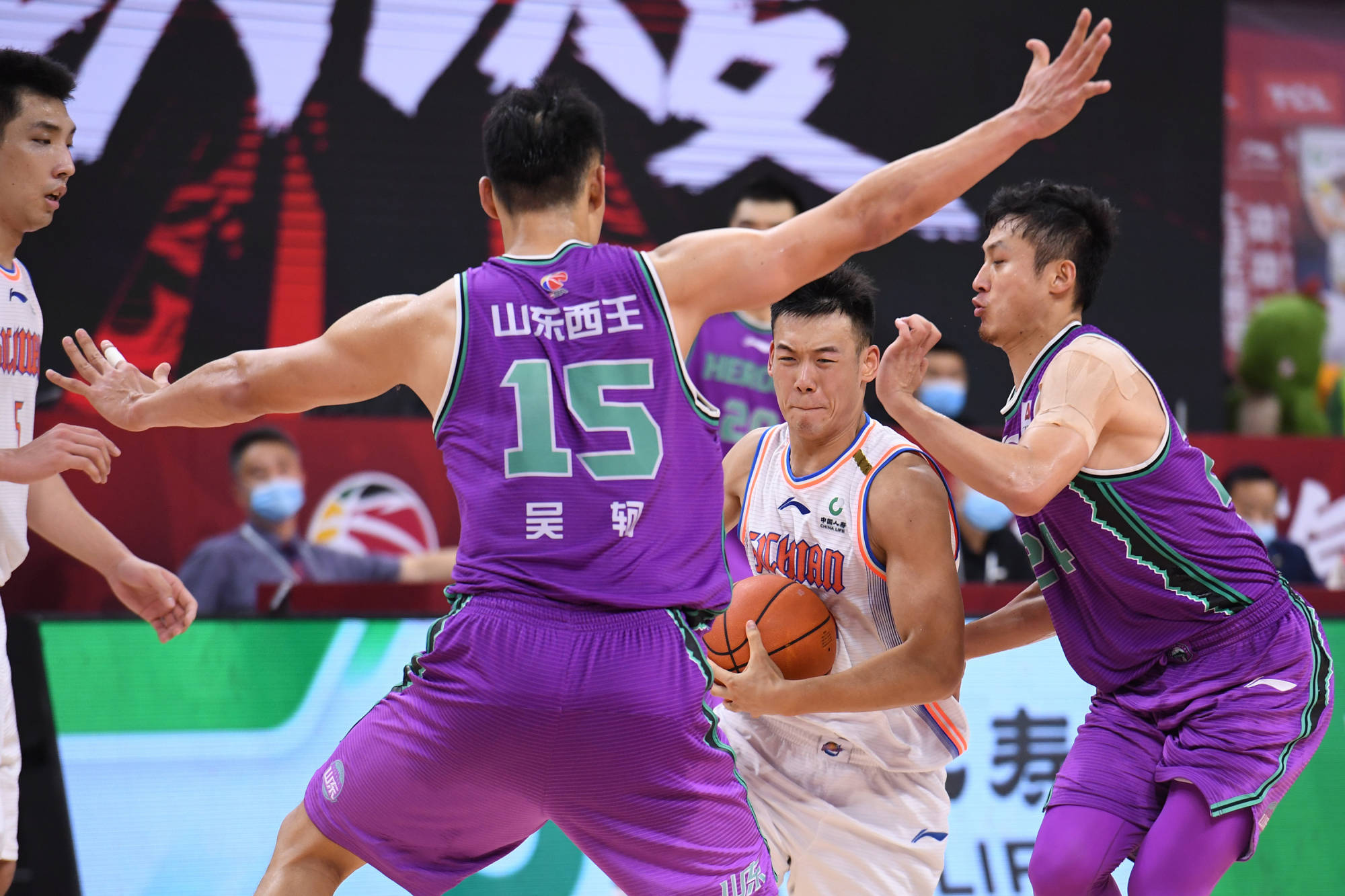 英超赛程吃紧;迈阿密热火冲刺阶段强势反弹;压力陡增;团队化学反应显著(迈阿密热火vs新奥尔良鹈鹕) 英超赛程吃紧;迈阿密热火冲刺阶段强势反弹;压力陡增;团队化学反应显著(迈阿密热火vs新奥尔良鹈鹕)