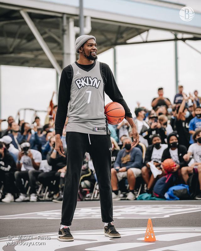 关于里尔训练开放日,关键时刻远射贴柱引欢呼,NBA常规赛在即,纪律约束更严格的信息 关于里尔训练开放日,关键时刻远射贴柱引欢呼,NBA常规赛在即,纪律约束更严格的信息