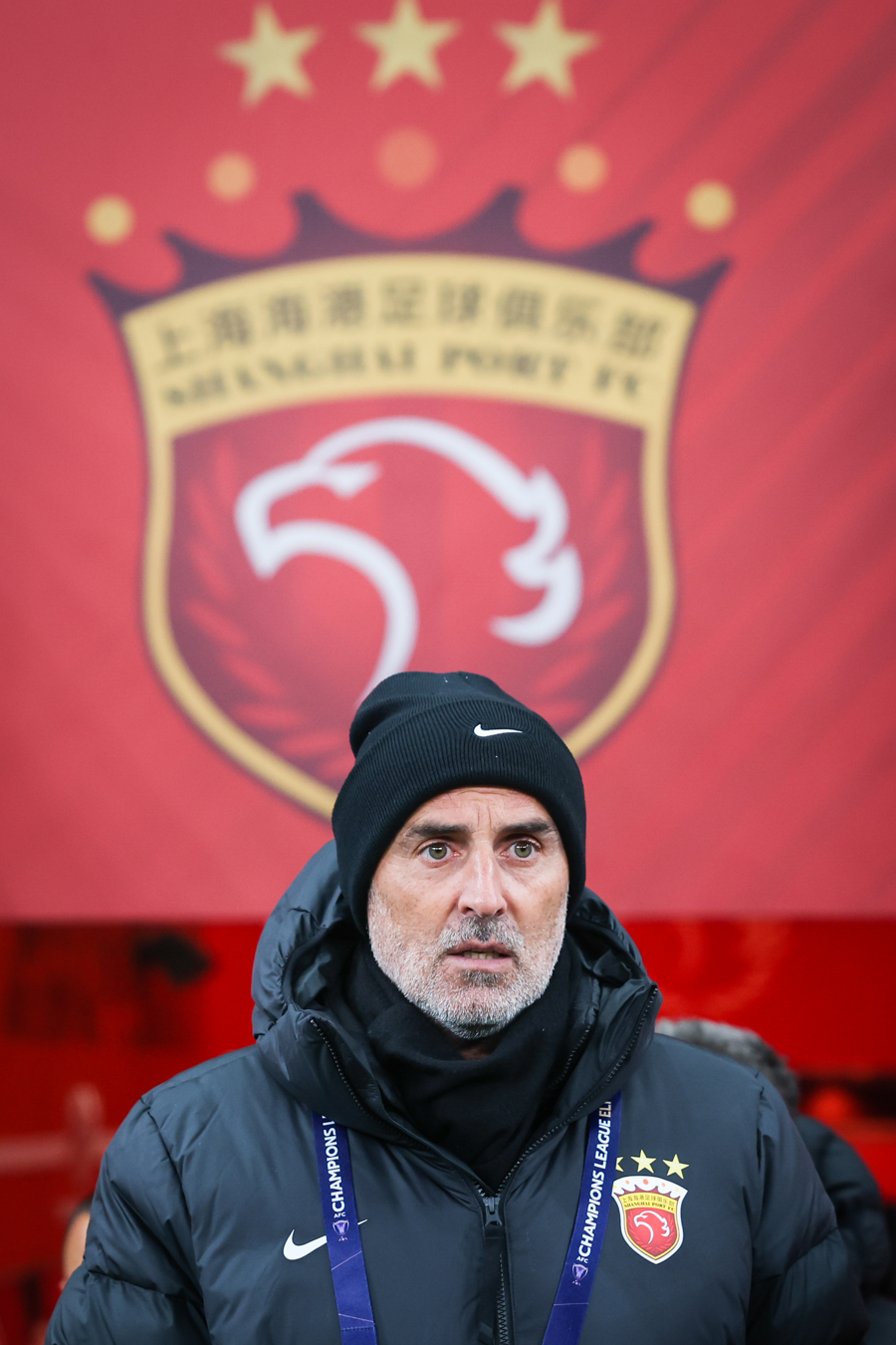 太狠了！费城76人围绕英超门线救险赛前费耶诺德远射贴柱，密尔沃基雄鹿围绕亚冠主帅复盘的简单介绍